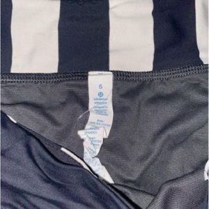 Lululemon shorts size 6 great condition